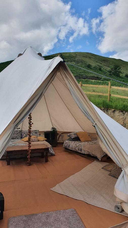 Calon Y Goedwig Glamping 호텔 랸도베리 외부 사진